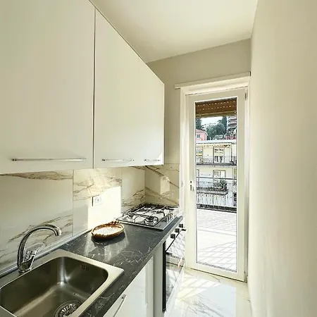 Wh - Un Posto Al Sole - Attico Monolocale Con Parcheggio Gratuito - 5 Minuti Dal Centro - Wifi Apartment Sanremo Exterior photo