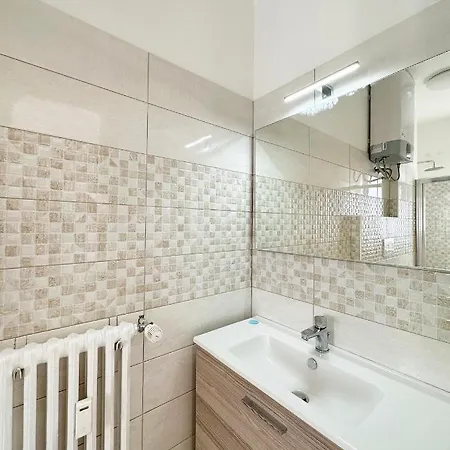 Wh - Un Posto Al Sole - Attico Monolocale Con Parcheggio Gratuito - 5 Minuti Dal Centro - Wifi Apartment Sanremo Exterior photo