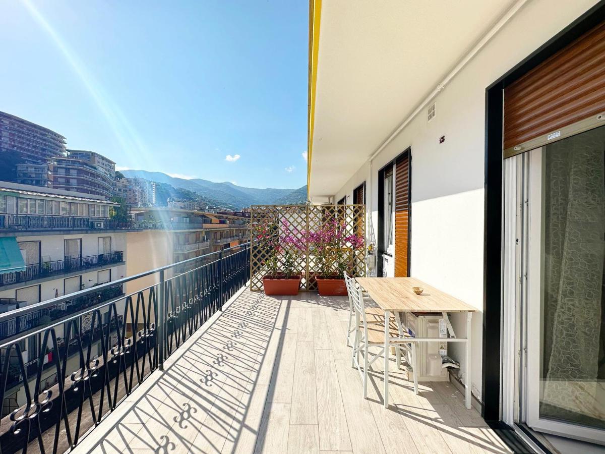 Wh - Un Posto Al Sole - Attico Monolocale Con Parcheggio Gratuito - 5 Minuti Dal Centro - Wifi Sanremo