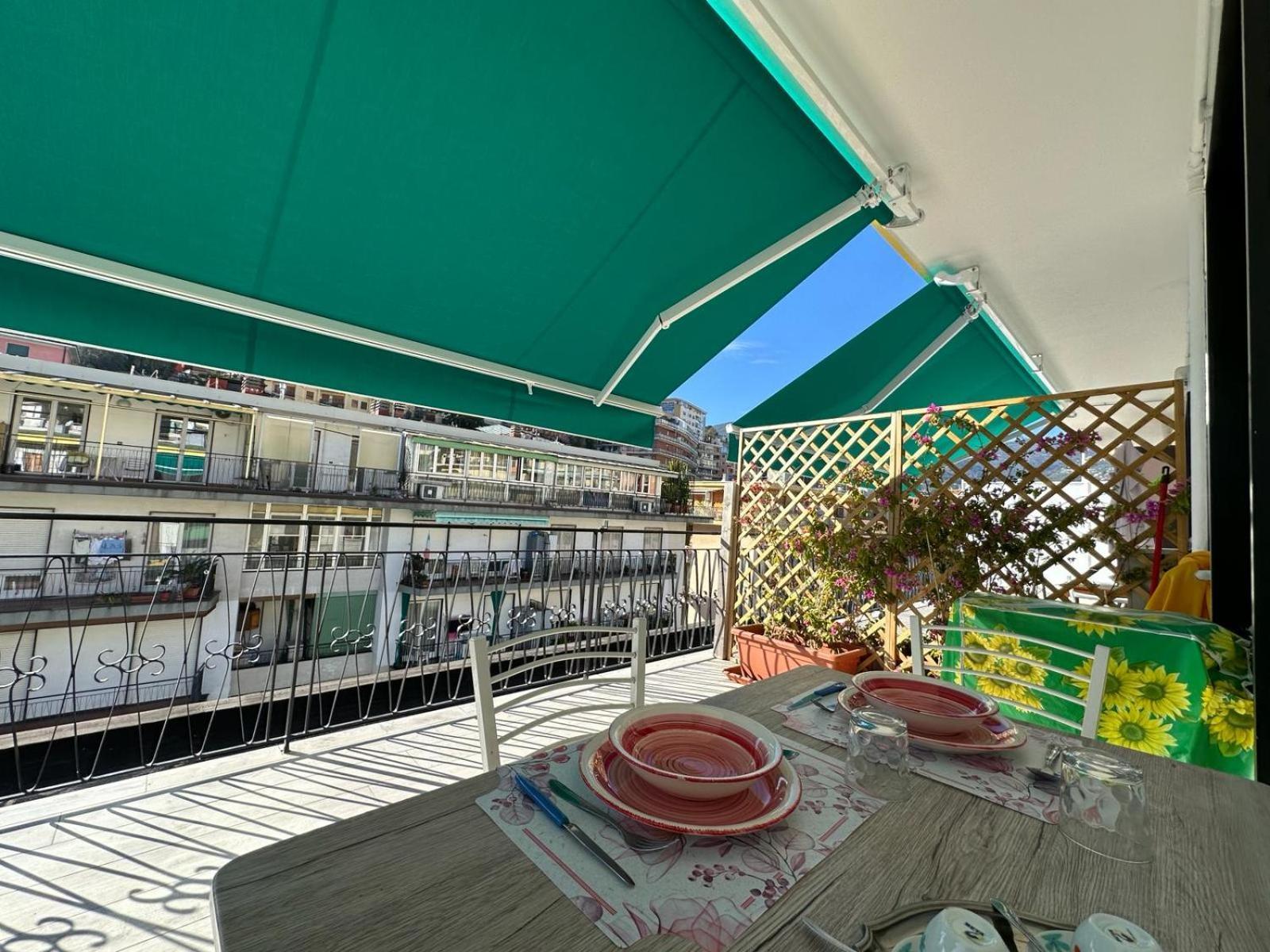 Wh - Un Posto Al Sole - Attico Monolocale Con Parcheggio Gratuito - 5 Minuti Dal Centro - Wifi Apartment Sanremo