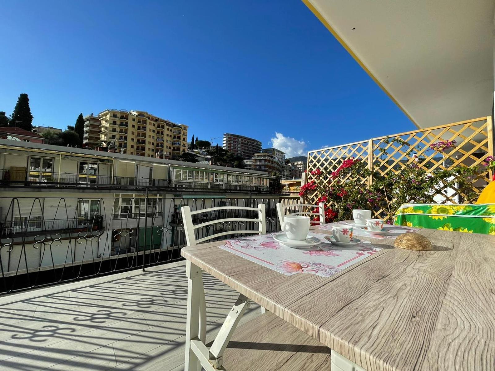 Wh - Un Posto Al Sole - Attico Monolocale Con Parcheggio Gratuito - 5 Minuti Dal Centro - Wifi Apartment